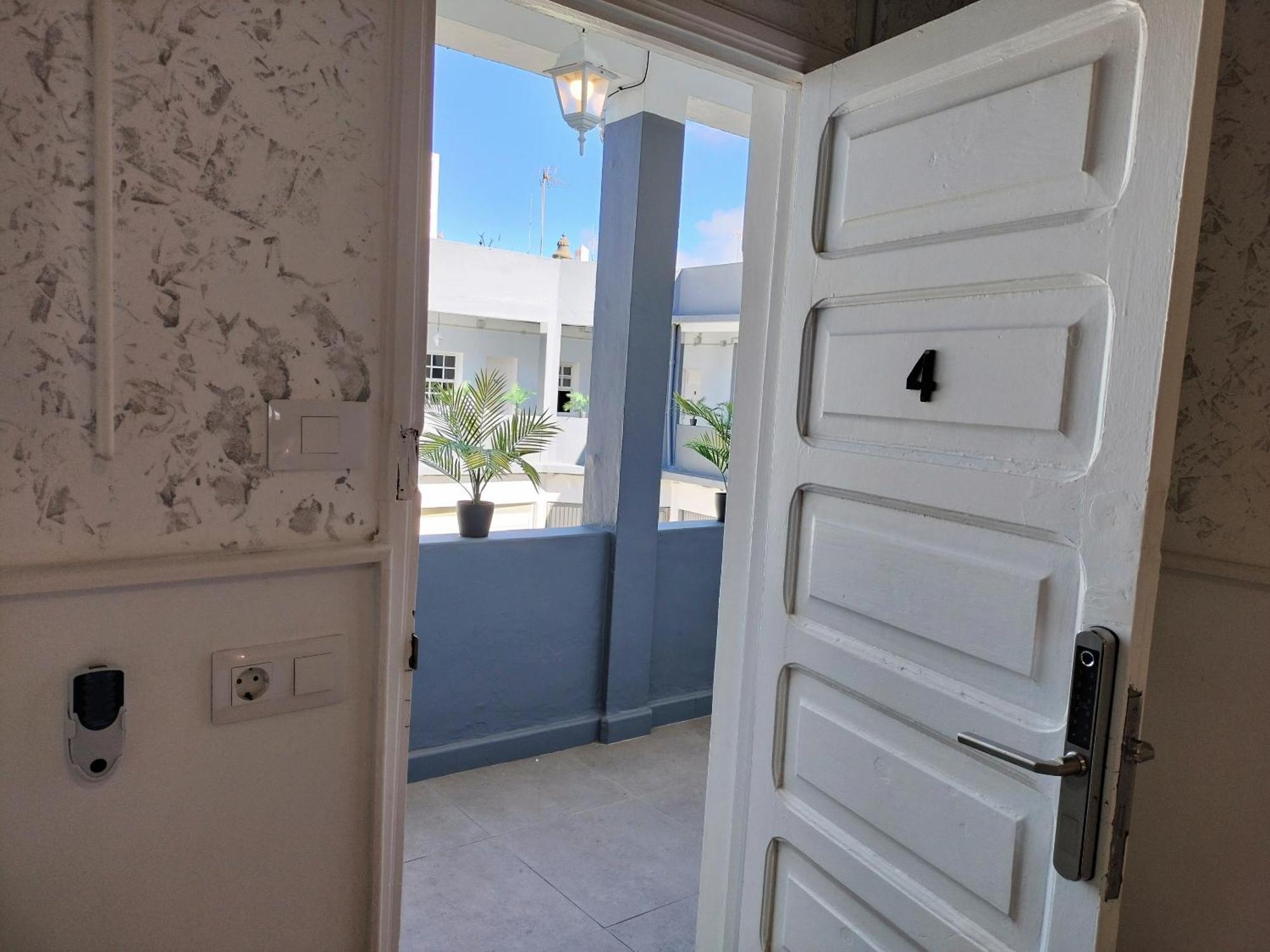 Room27- City Center La Laguna  Luaran gambar