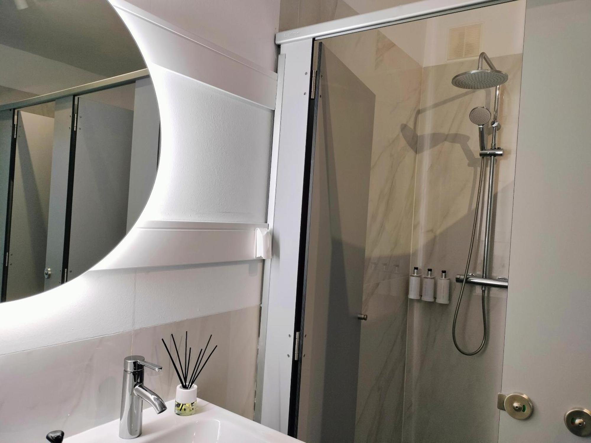 Room27- City Center La Laguna  Bilik gambar